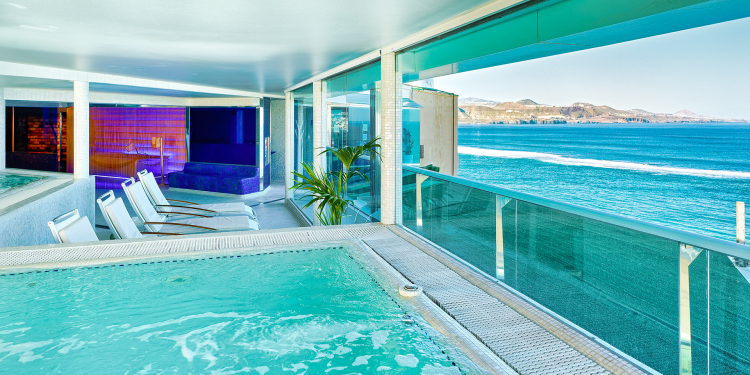 Bull Hotel Reina Isabel & Spa©