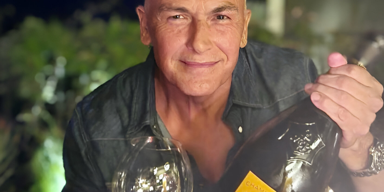 © The Ambassador MHE