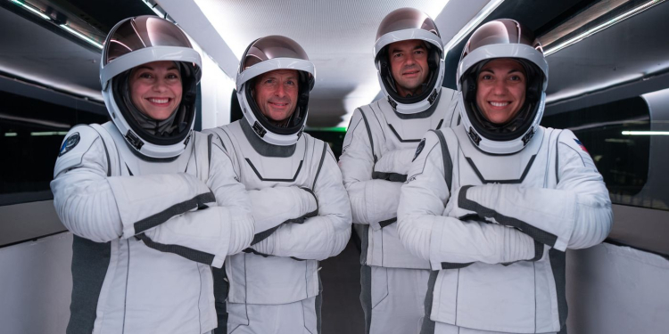 © SpaceX