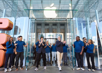 © Apple
